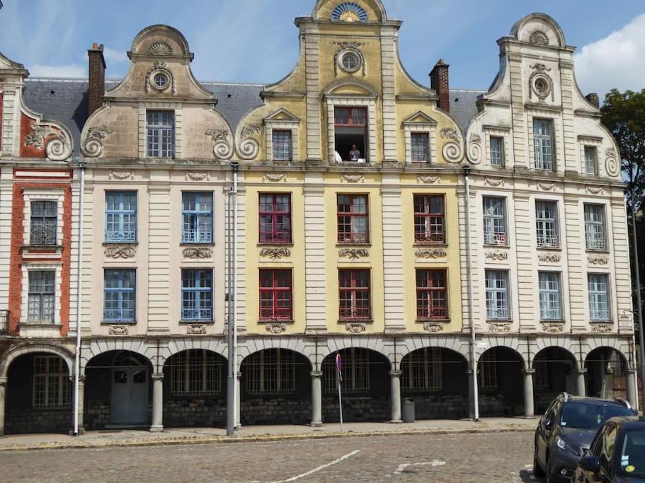 Les Coquelicots Grand Place Arras Exterior foto